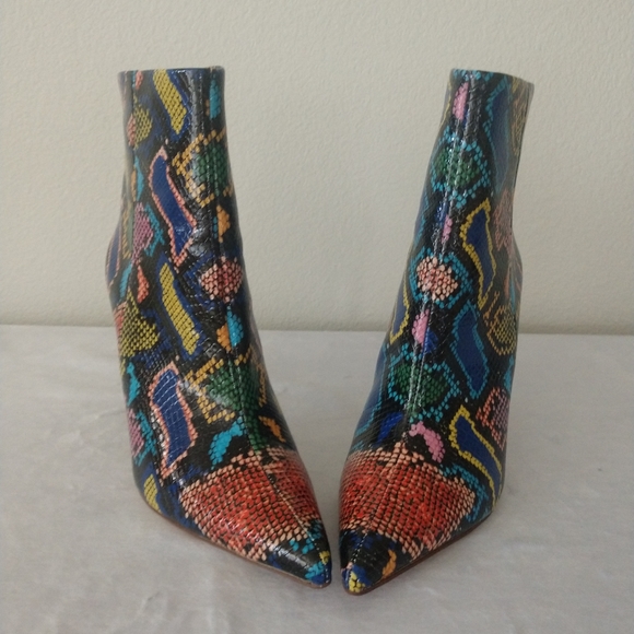 STEVE MADDEN WOMENS BOOTIES - Picture 6 of 12